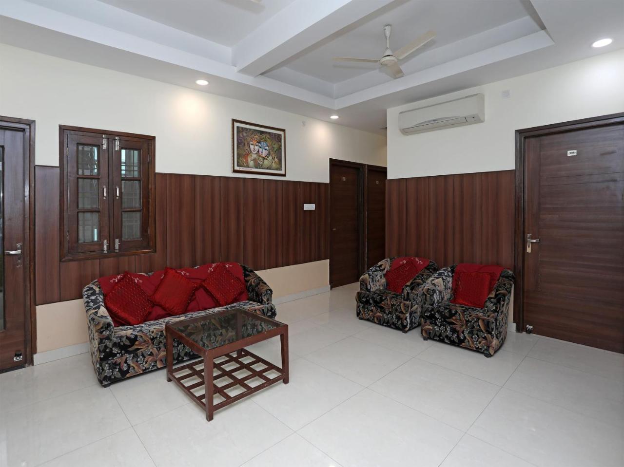 Oyo 680 Hotel Ranjana Heritage 勒克瑙 外观 照片