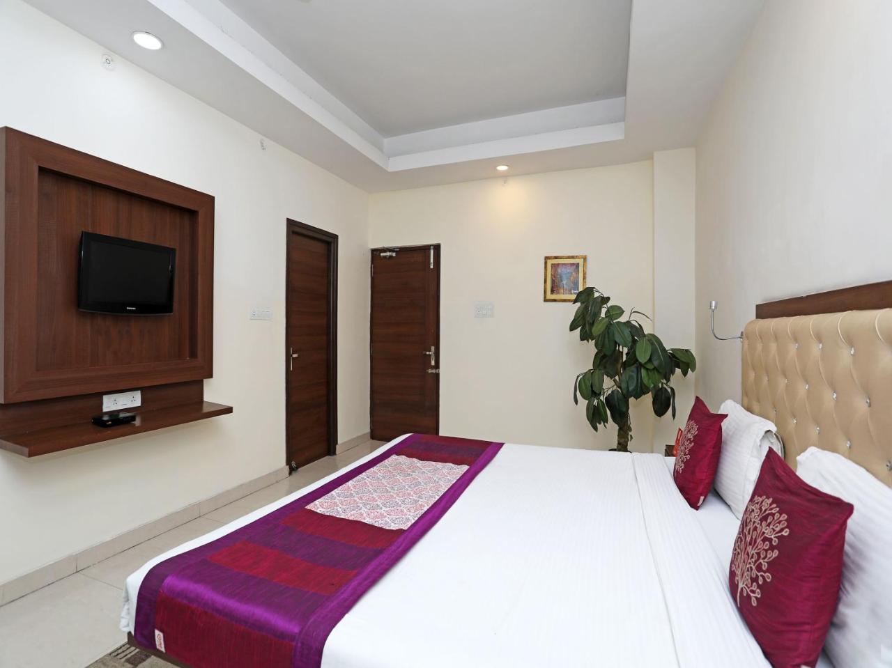 Oyo 680 Hotel Ranjana Heritage 勒克瑙 外观 照片